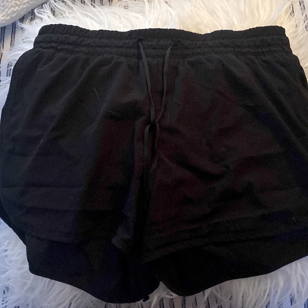 Drawstring athletic shorts